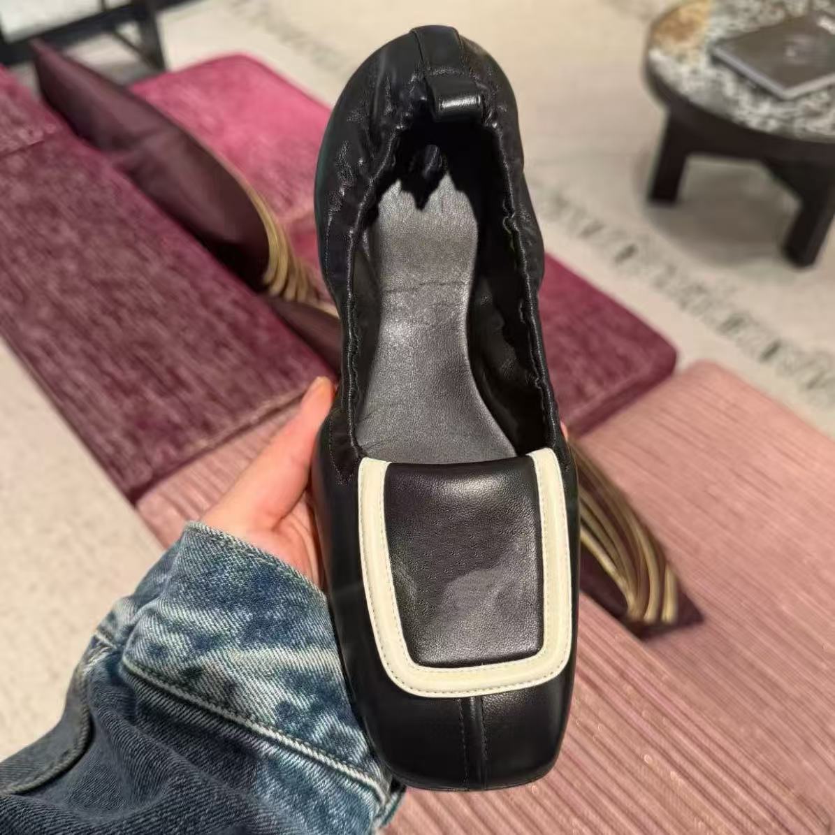 Women Square Toes Dress Shoes Designer Lambskin Flat Heels Loafers Flap Outdoor Leisure Shoes With Dust Bags Casual Shoes Slides Vintage Black White Mules with box