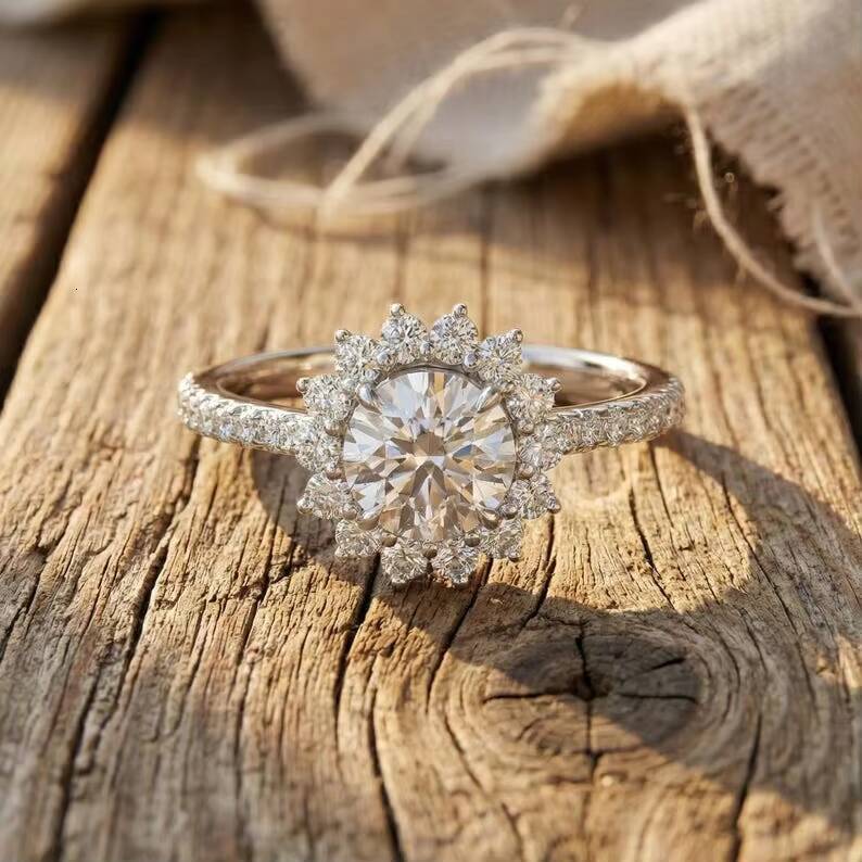 Moissanite Round Cut Diamond Sunflower Ring Vintage Floral Halo Unique Bridal Promise Jewelry For 925 Silver Fine Wedding Gift
