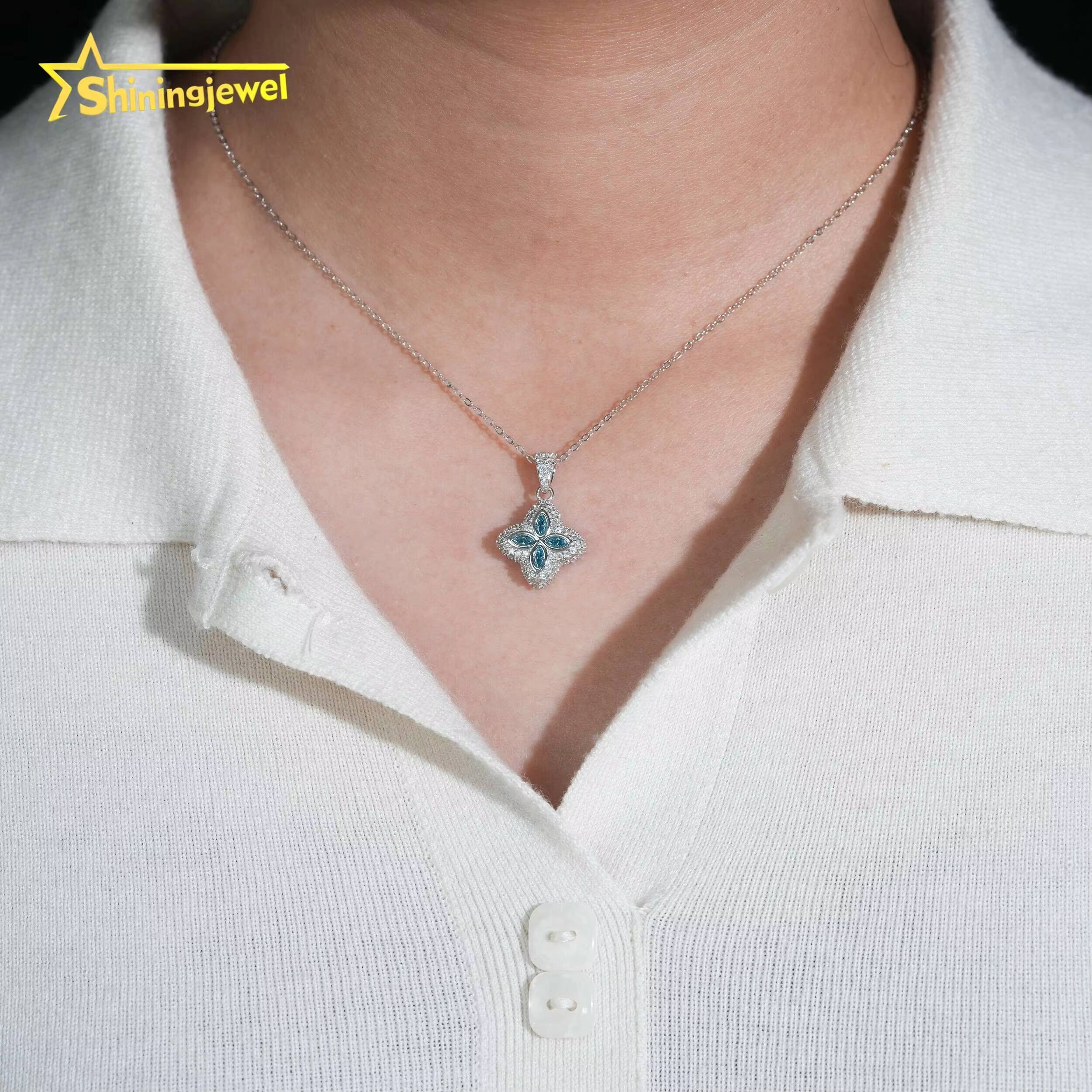 GRA Certificated Iced Out Moissanite Clover Pendant Necklace Fine Jewelry 925 Silver Pendants for Women Necklace