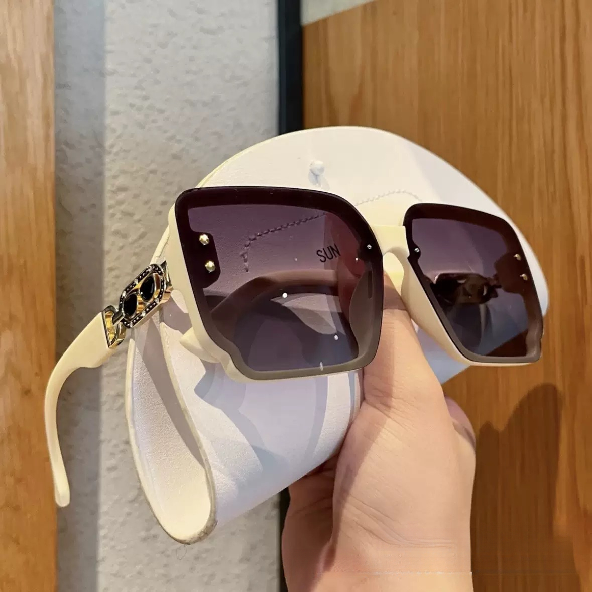 New Designer Square Frame Luxury Polarized Sunglasses With UV Protection Feature - High-end Outdoor Texture Beach Sunglasses For Sports And Leisure Ac
