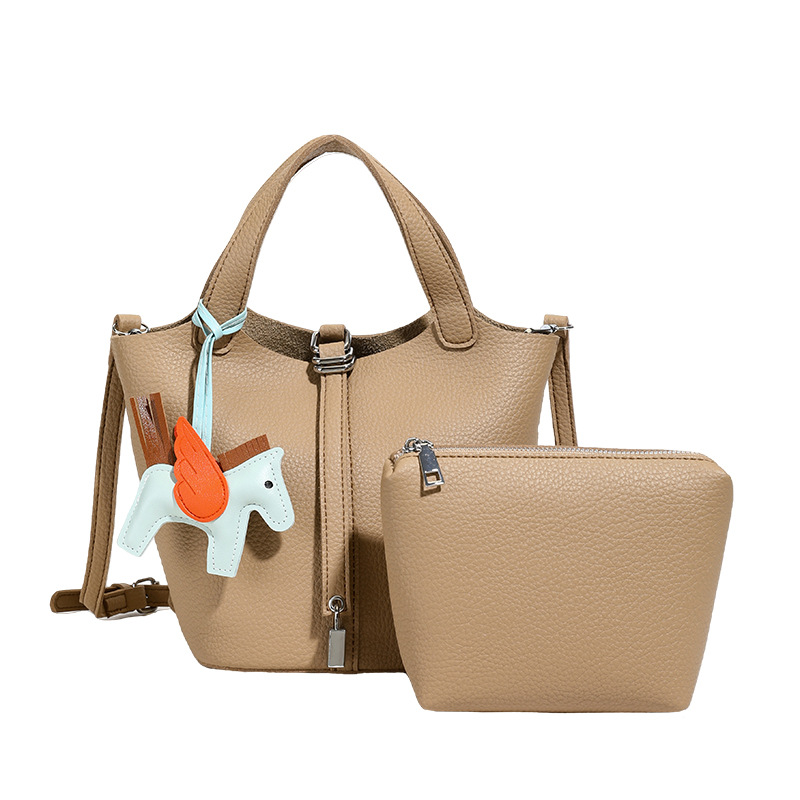 2026 Summer New Casual Fashion Trendy Designer Composite Bag Classic Lock Handheld Bucket Bag for Women