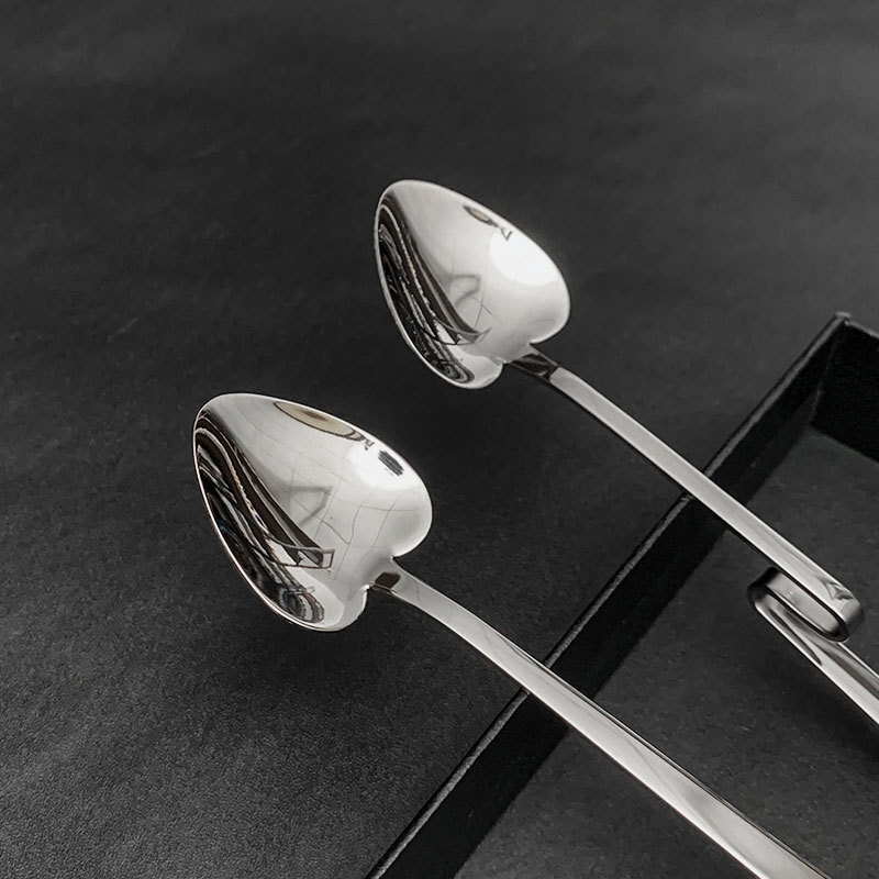 Cross-border 304 stainless steel ice stirring creative Z-shaped V-shaped hanging cup spoon, heart-shaped coffee spoon for home use