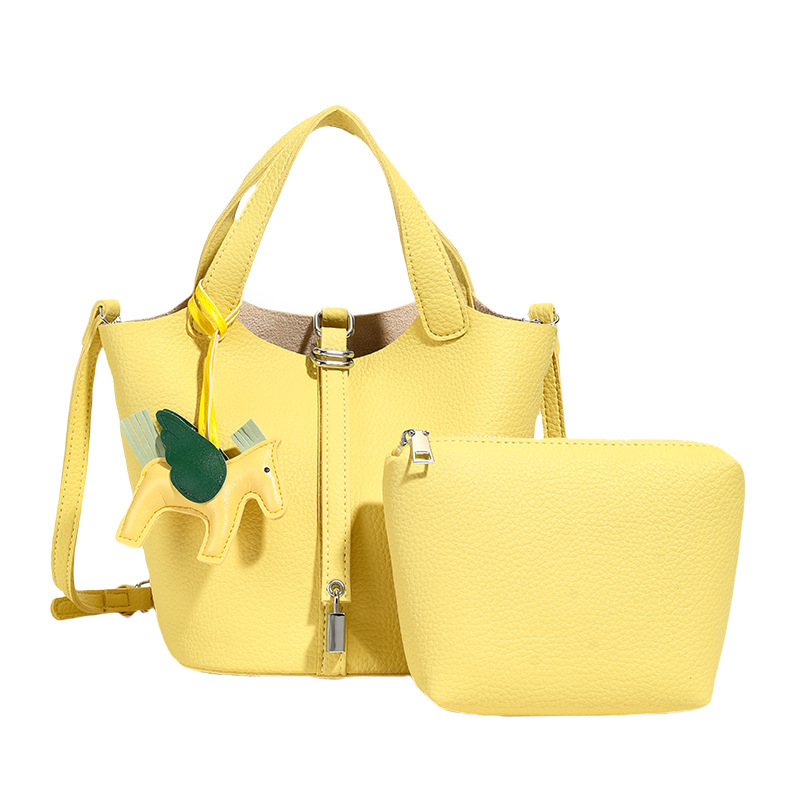 2026 Summer New Casual Fashion Trendy Designer Composite Bag Classic Lock Handheld Bucket Bag for Women