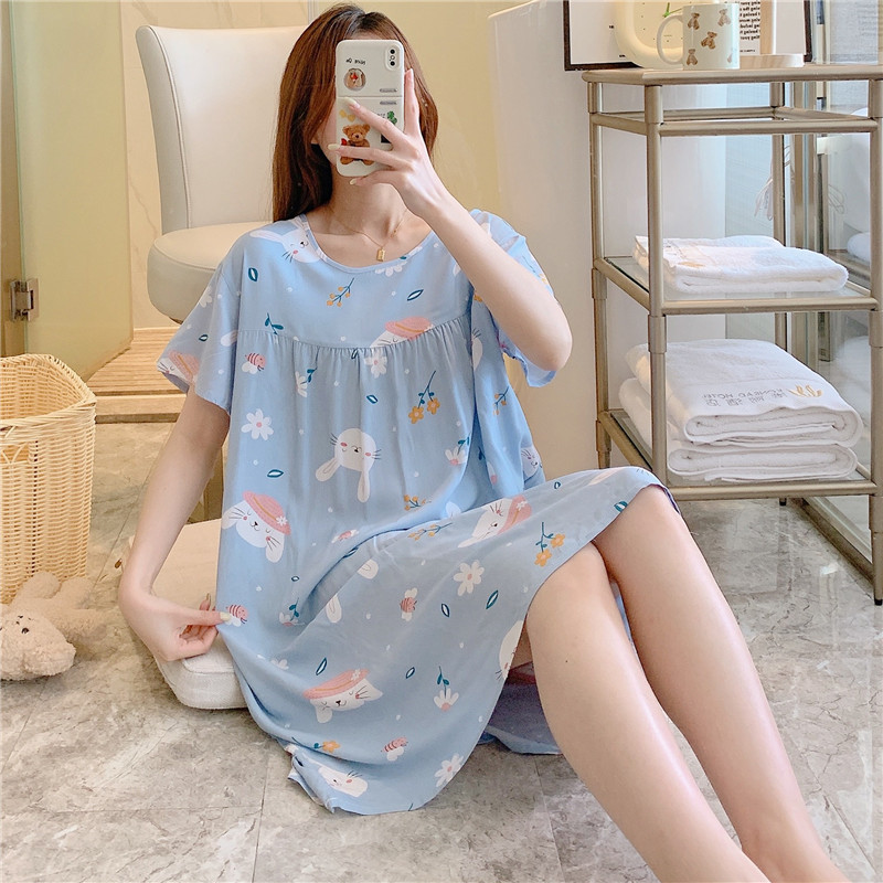 B1565-Trendsetting Garment Set by Designers: Luxe Texture Appeal | Model #B1046