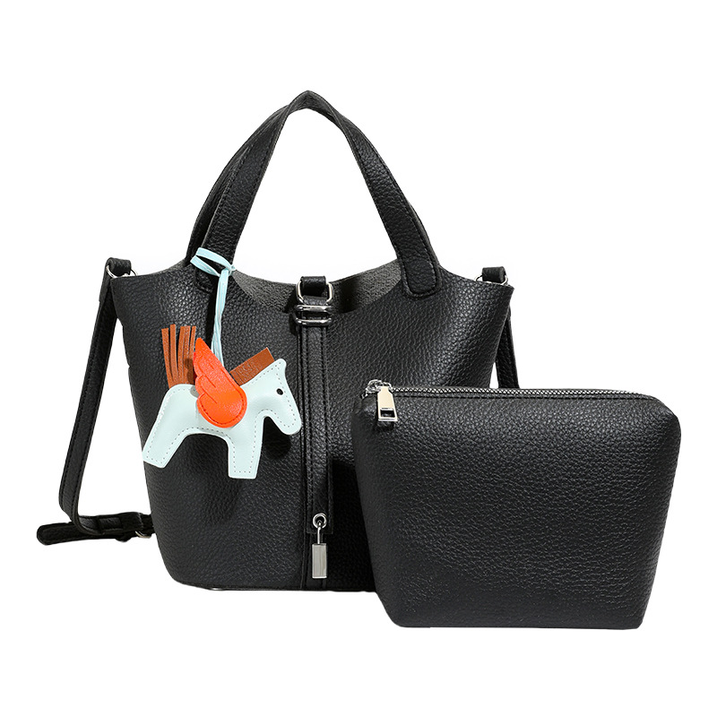 2026 Summer New Casual Fashion Trendy Designer Composite Bag Classic Lock Handheld Bucket Bag for Women