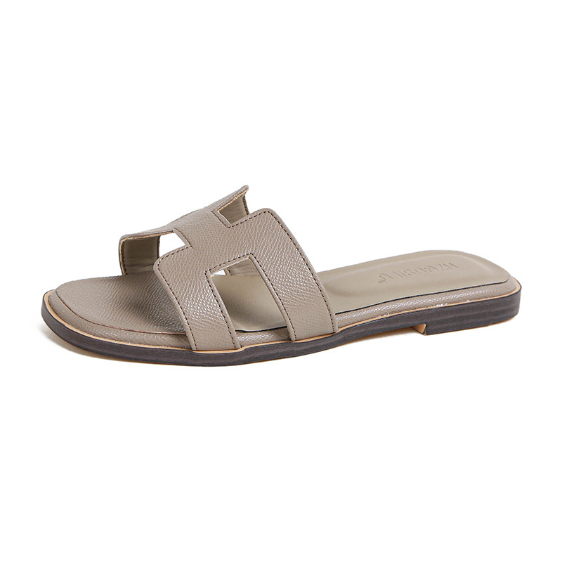 Free shipping Designer Slippers Designer Slip-On House Shoes with Comfortable Cushioning high quality Graceful