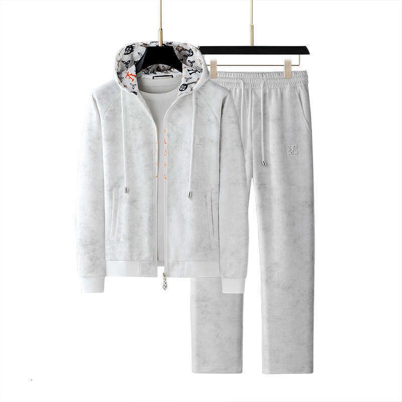 European High Quality Men's Luxury Embossed Two-Piece Set, 2026 Autumn Hooded Sports Suit with Personalized Badge
