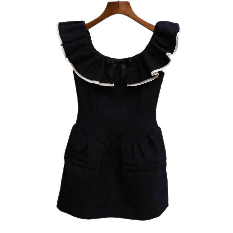 Designer's high-end women's summer new k30 French Hepburn style waist pleated FC shoulder black dress