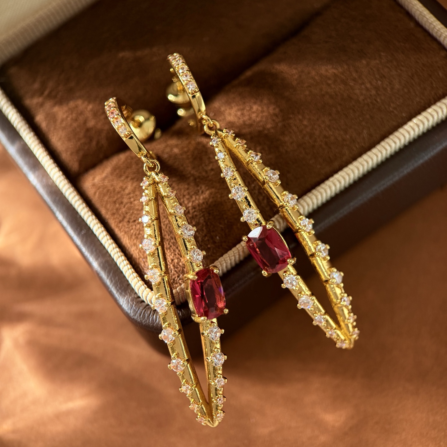 Designer Earrings Designer Earrings Women Pave C Shape Hoop Drop Leaf Hollow Oval Bar Zircon Ruby Geometric Earrings Luxury Jewlery Designer Women Ele