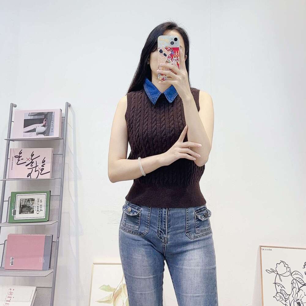 k30 Designer French light luxury women's retro denim lapel knitted vest slim fit sleeveless pullover top
