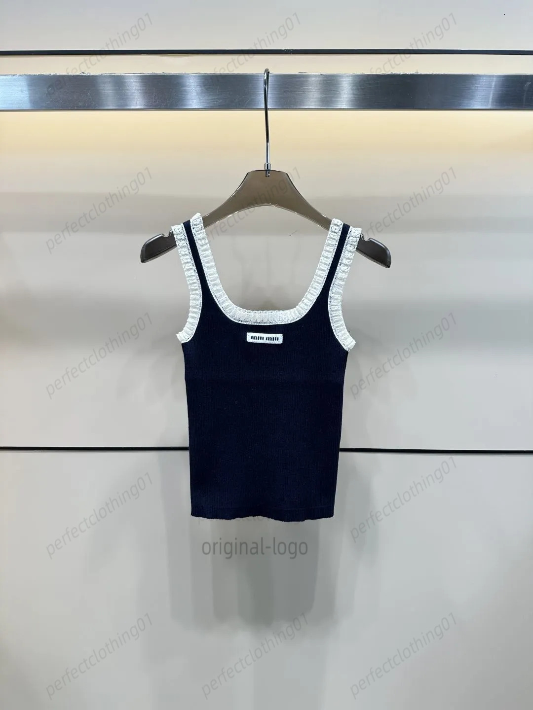 Miu Shirt Women Summer Womens Tank Designer Tanks Muilys Women Clothing Women Shirt Short Tee Woman Miulyes Miulyes Teeshirts Tshirts Lady Backless Clothing