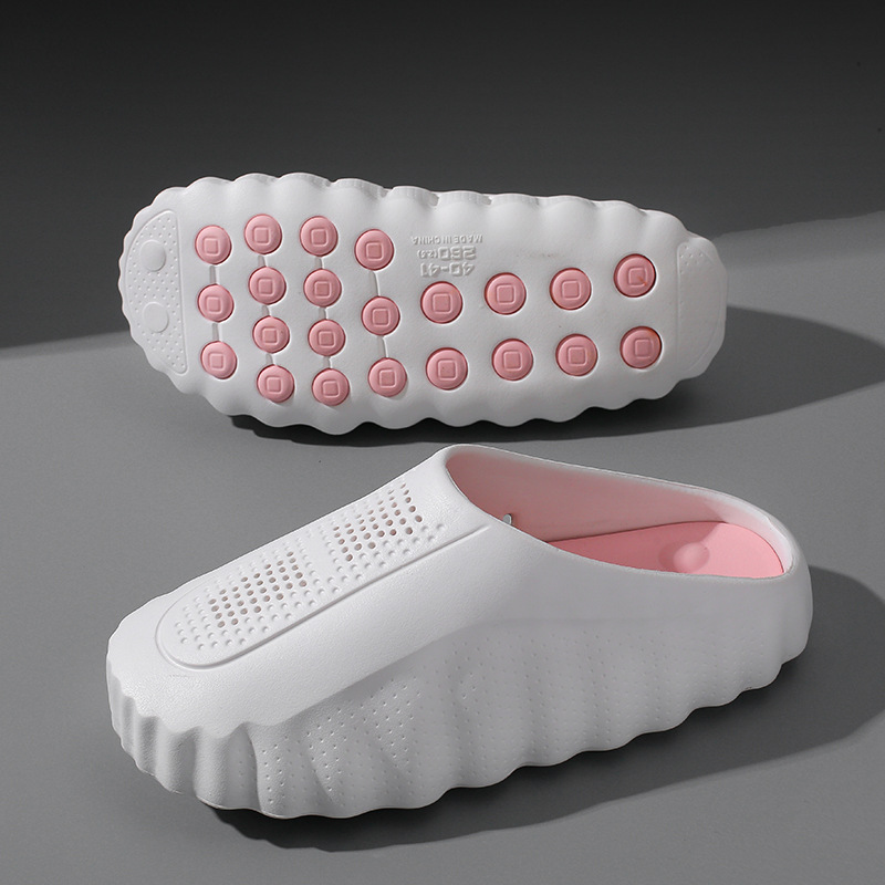 2026 Hot Designer Slippers Trendy Outwear Non slip Message Comfortable Sports and Casual Beach Shoes for Women and Men