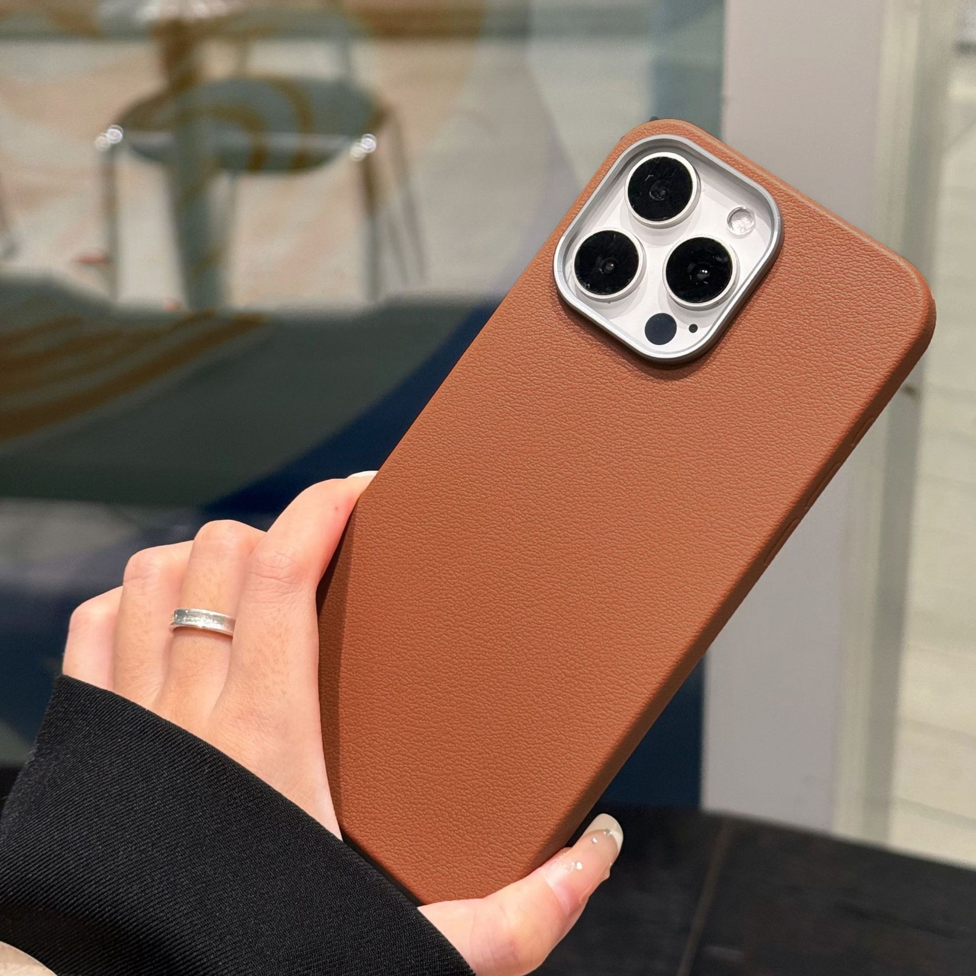 High-end lychee pattern phone case suitable for Apple 16 Pro Max, iPhone 15, solid color 14, electroplated 13, premium feel 12