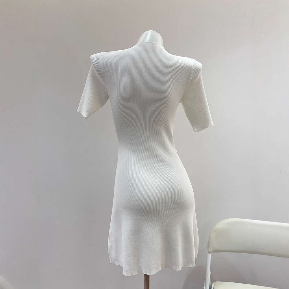 2026 designer French women's short sleeved single k30 breasted waist cinching slimming elegant slimming fashionable knitted dress