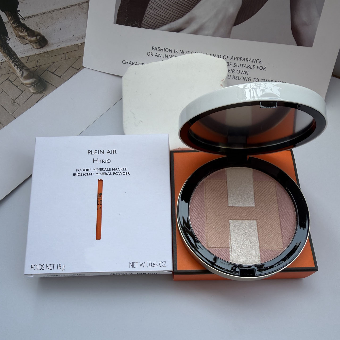 H Brand Bronzers & Highlighters Plein Air Htrio Poudre Minerale Nacree Iridescent Mineral Powder 18g Multi-use Iridescent Setting Powder Luminous Glow