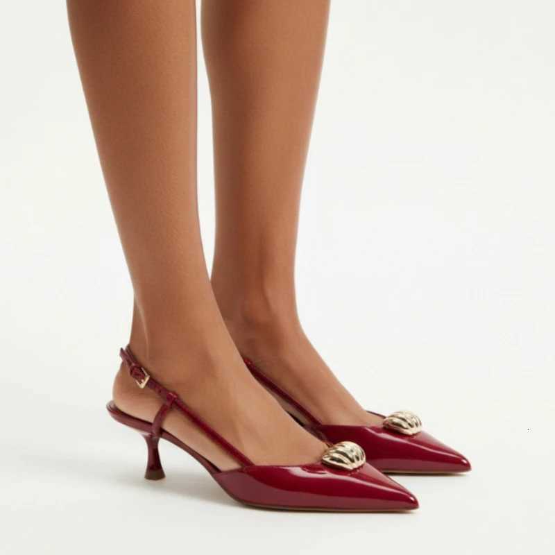 Women Pointed Toe Sandals Fashion Metal Decor Summer Mules Elegant Thin Heel Party Evening Banquet Pumps Slip On Shoes Z260411