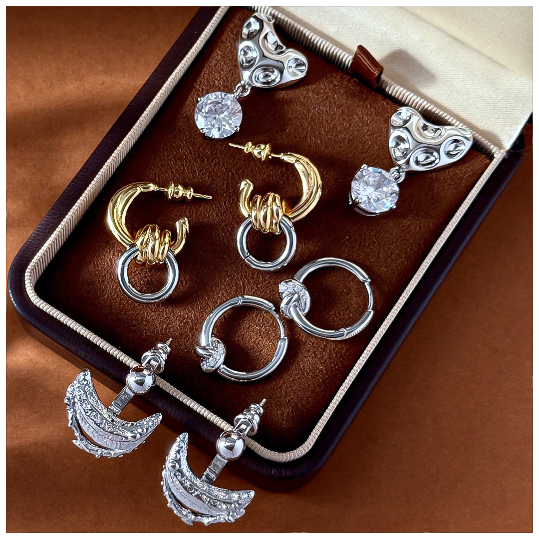 Designer Earrings Designer Earrings Women Irregular Heart Four Claw Large Zircon Round Diamond Earring Luxury Jewlery Designer for Women Elegant Spark