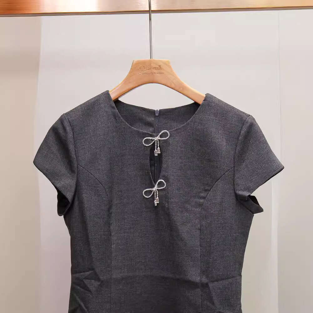 Designer's high-end women's clothing 2026 summer new retro k30 small FC fragrance style elegant rhinestone bow pleated dress