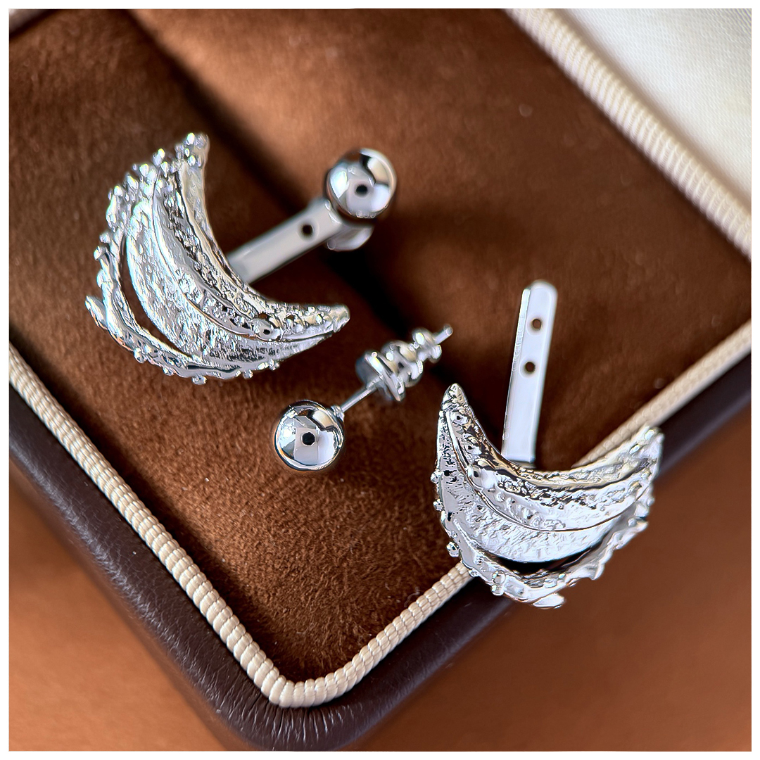 Designer Earrings Designer Earrings Women Molten Texture Irregular Crescent Earring Unique Stud Earrings Luxury Jewlery Designer for Women Elegant Spa