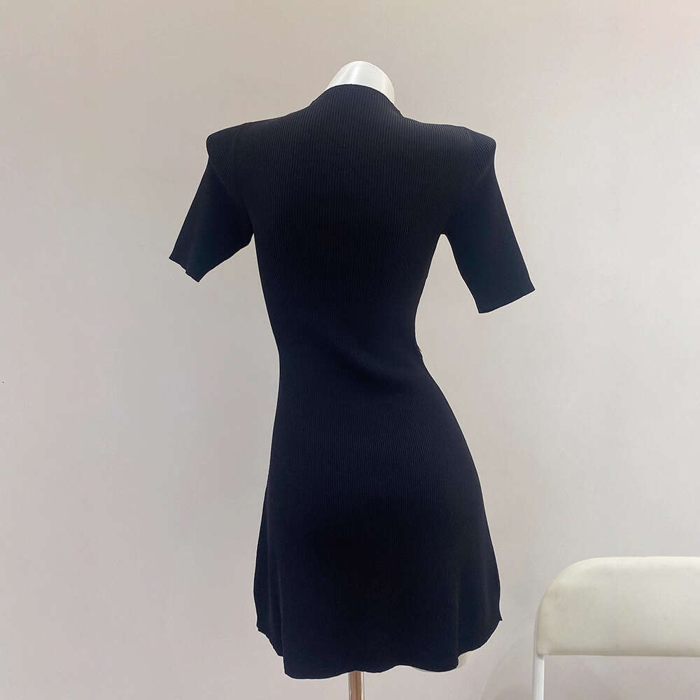 2026 autumn new designer k30 French elegant black ribbed button slim fit women's knitted dress