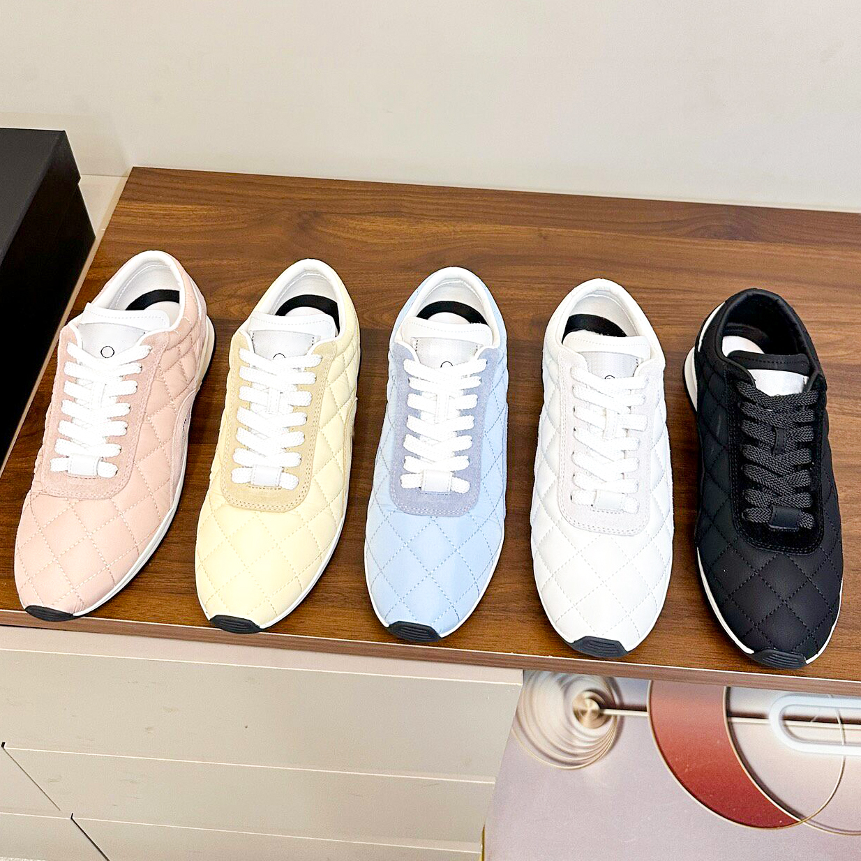 CC 2026 Luxury sneaker Flat Designer Run shoe for Woman quilted Leather track shoe Sport Tennis Casual Germany trainer Basketball golf athletic soccer dress shoes