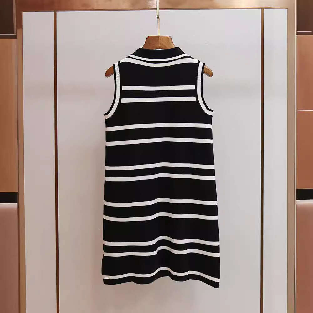 2026 designer high-end women's simple lapel sleeveless striped knitted k30 petite height FC increasing dress