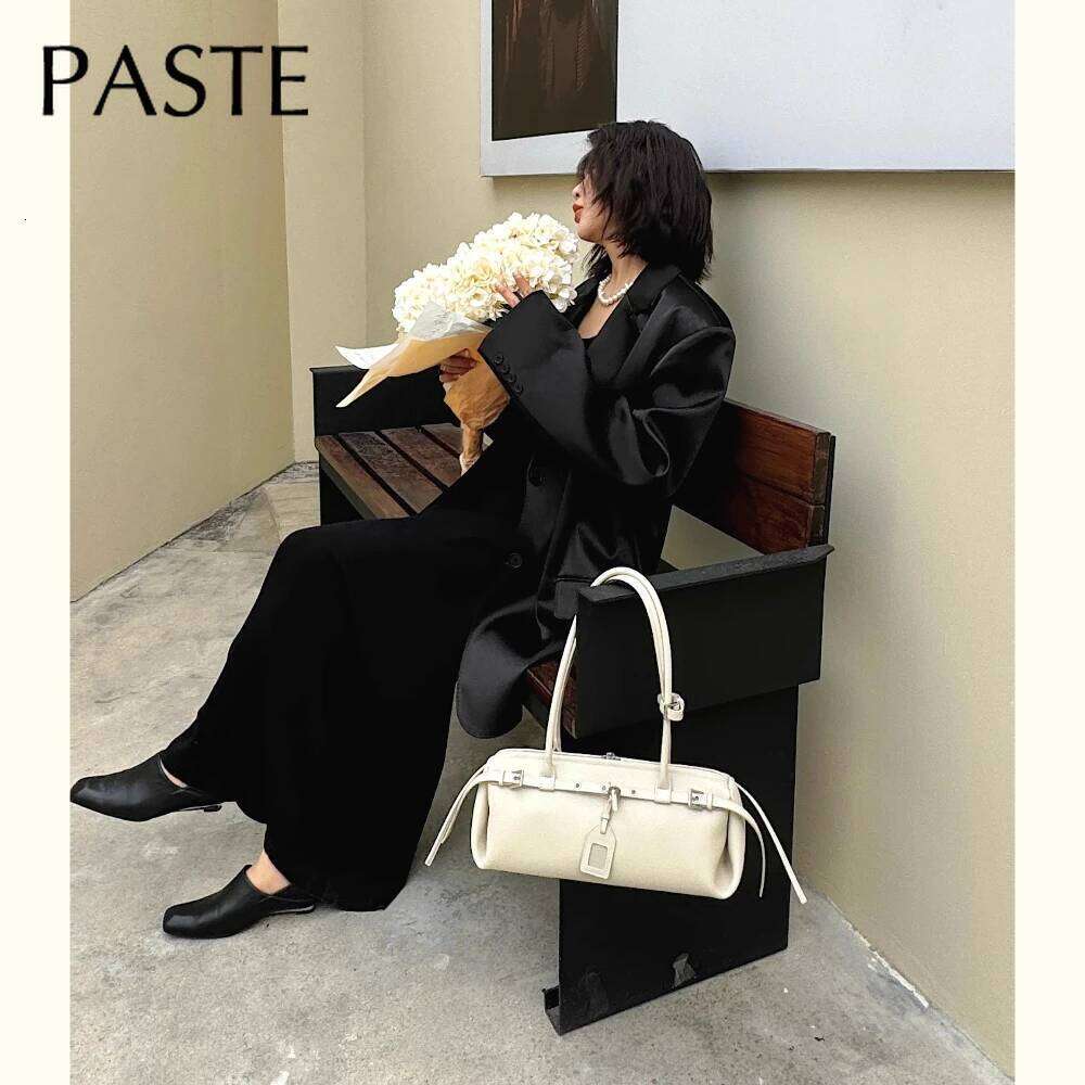 Arrival High Quality Cow Leather Horizontal Bowling Tote Women Niche Design Fashion All-match Casual Khaki Long Handle Large Capacity Daily Shoulder H