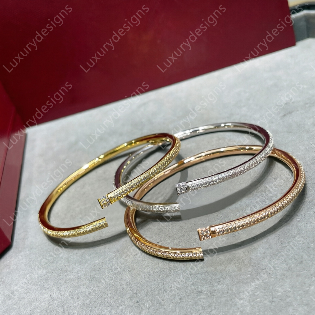 Thick Nail Bracelet Full Diamonds Womens Designer Bracelet Top V-gold 18K Gold Plated Luxury Diamonds Bangles Lightweight Gold Silver Rose Gold Red Gift Box Packing