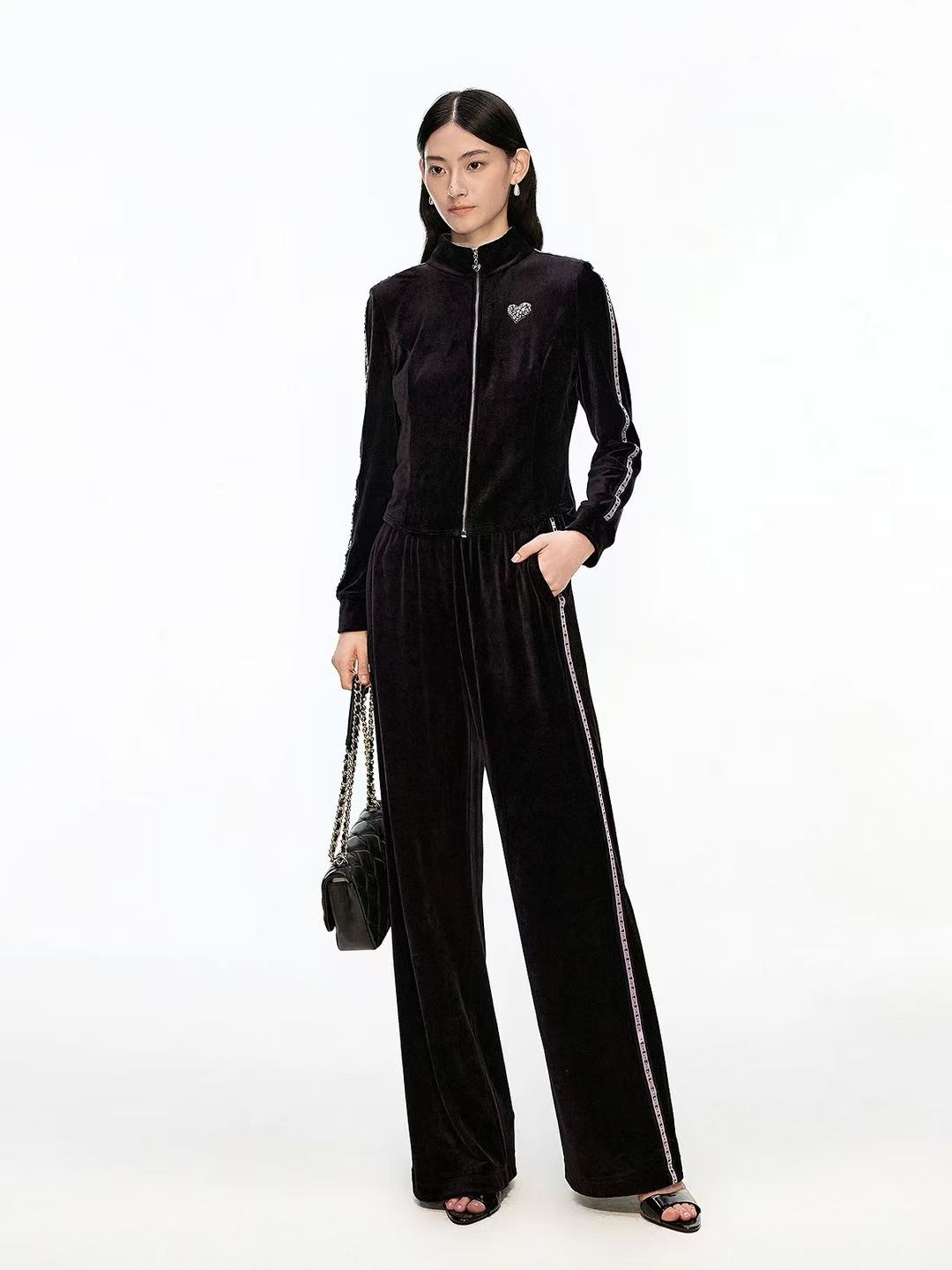 Chic Fashion-Inspired Plush Material Lightweight Overcoat in Deep Burgundy Hue