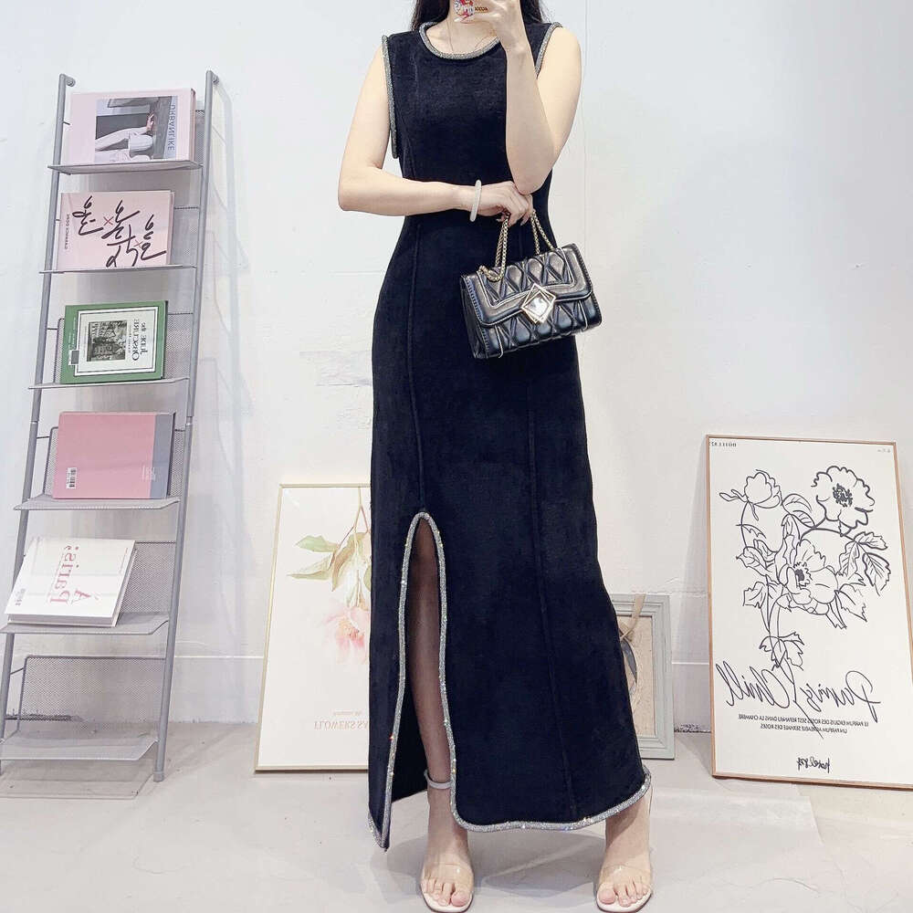 Designer French Hepburn style slim k30 fit women's clothing high-end diamond embellished velvet slit sleeveless knitted vest