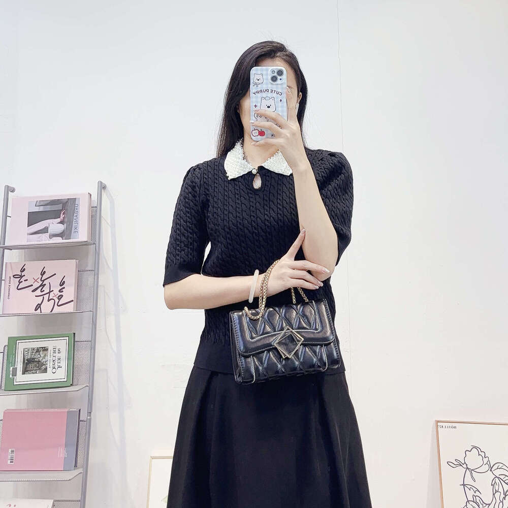 2026 Spring New Designer French Light k30 Luxury Style Knitted Women's Sweater Sweet Pearl Doll Neck Short Sleeve Top