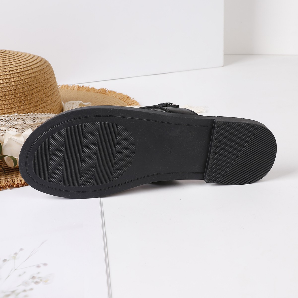 Free shipping designer shoes Women's Slippers 2026 New Summer Fashion Versatile Flat Sandals for Beach Travel and Casual Waterproof