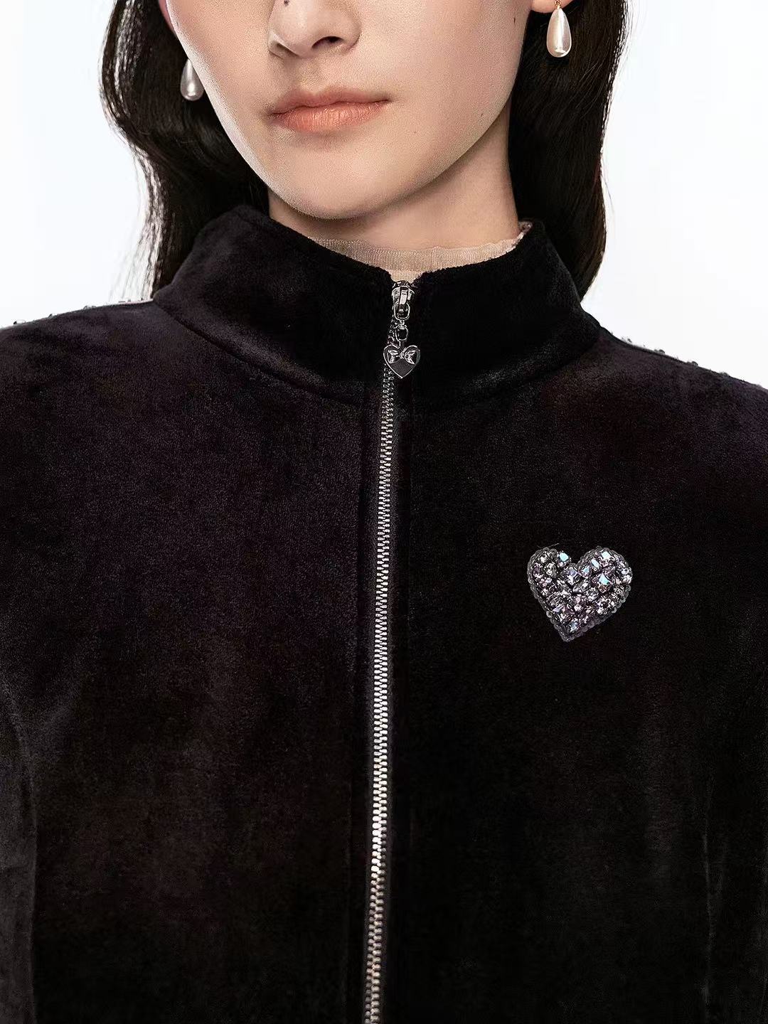 Chic Fashion-Inspired Plush Material Lightweight Overcoat in Deep Burgundy Hue