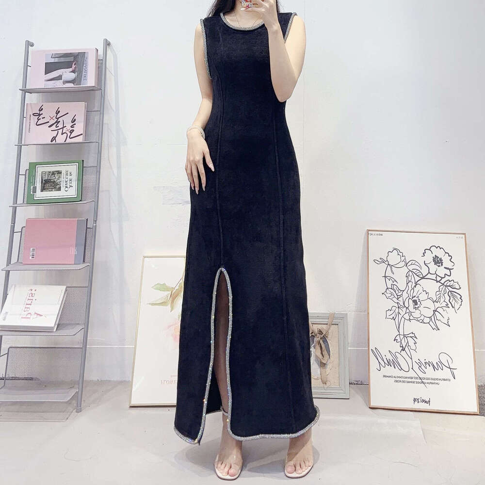 Designer French Hepburn style slim k30 fit women's clothing high-end diamond embellished velvet slit sleeveless knitted vest