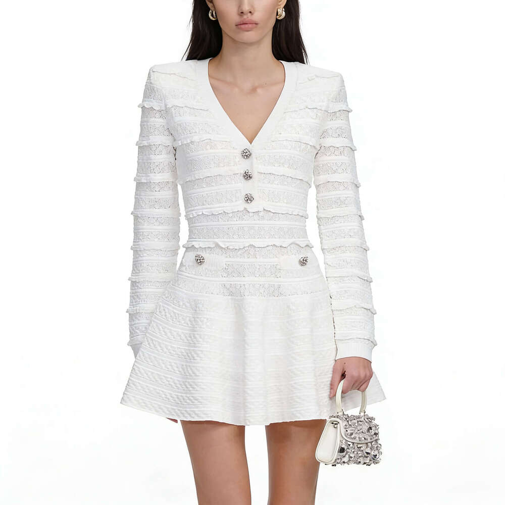 2026 Spring/Summer Designer Women's Hollow Fold V-neck Long Sleeve French Slimming Straight Shoulder k30 Knitted Dress