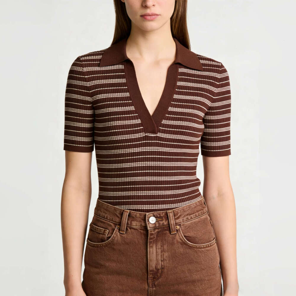 2026 k30 Summer Designer Women's Casual V-neck Striped Hoodie French Short sleeved Knitted Shirt Slim Elegant T-shirt