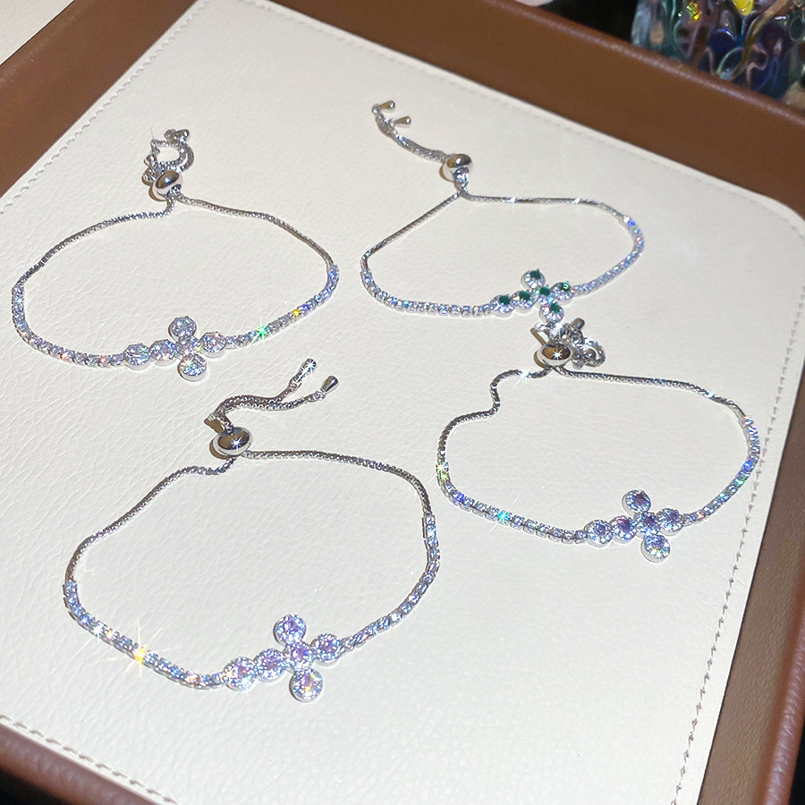 Trendy circle bracelet delicate design, 2026 collection, a gentle and sparkling hand chain filled with diamonds - view 8