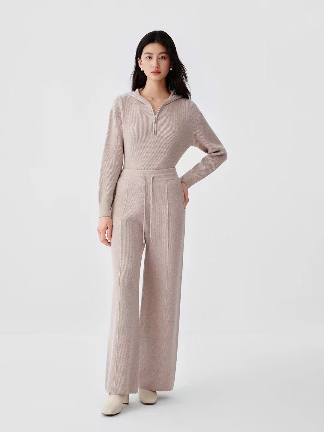 Size-S Quietly Stylish Women's Lightweight Wool Trousers Contemporary Colorful Athletic Wear