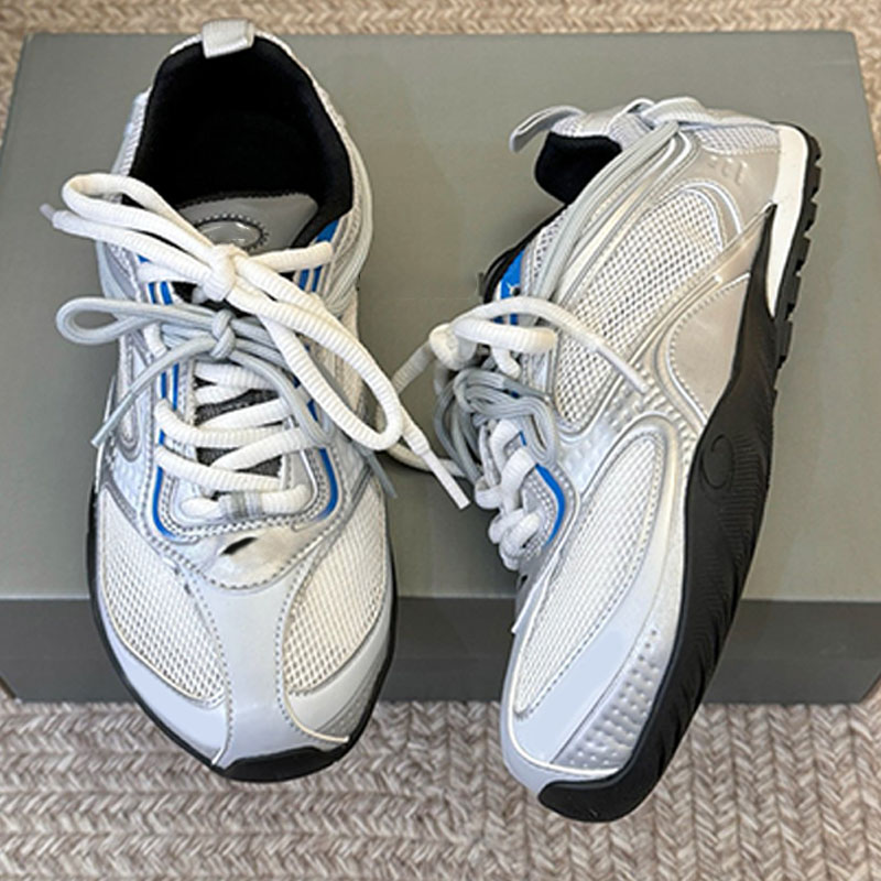 womens Radar Gradient Lines Sneakers Simplified technical sports style Slim light outsole lady outdoor casual shoes Worn out effect Lightweight running shoes