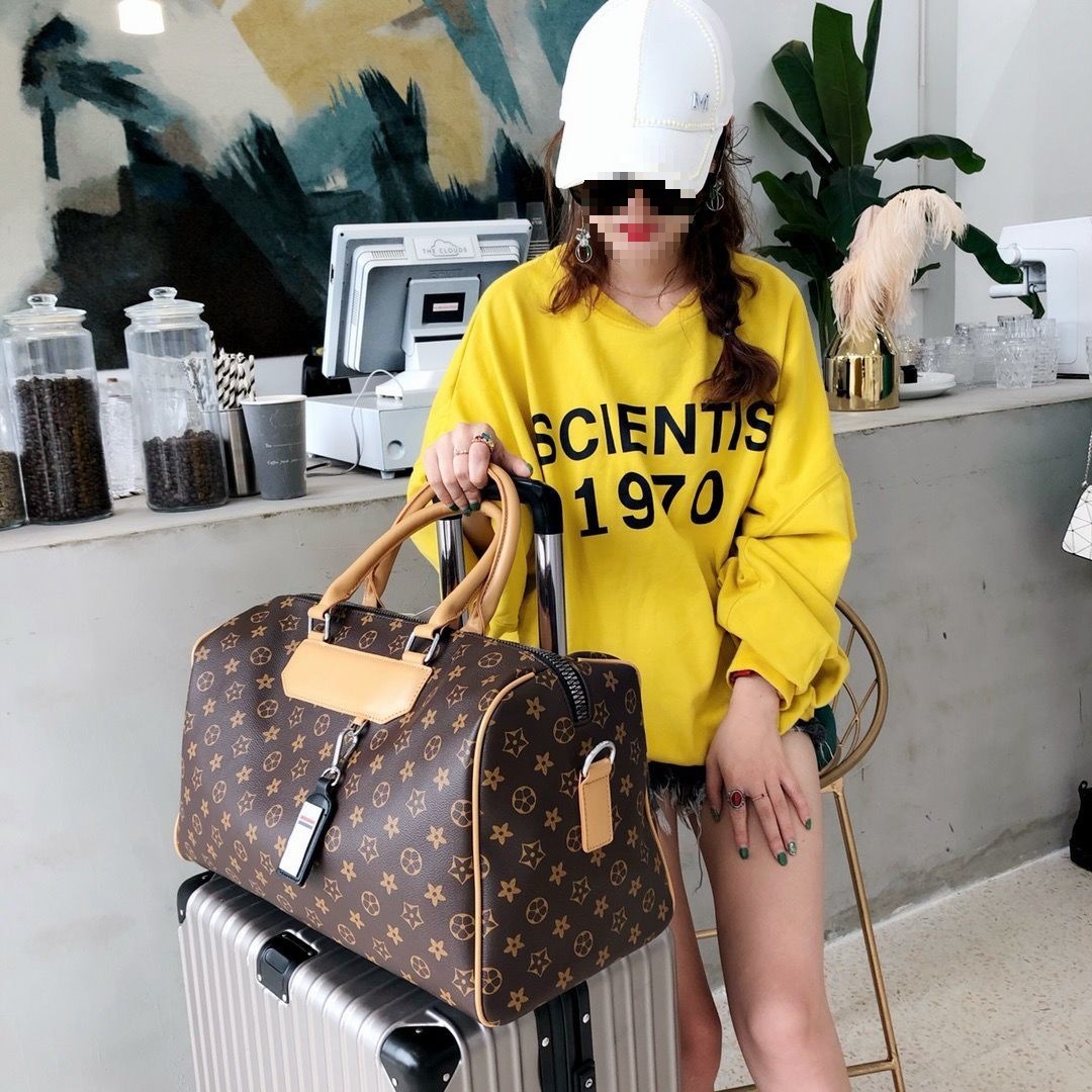 Bestselling 2026s New Fashion Print Travel Bag Business Short Long Trip Large Capacity Luggage Bag Fitness Tote Brown Unisex Free Shipping - view 4