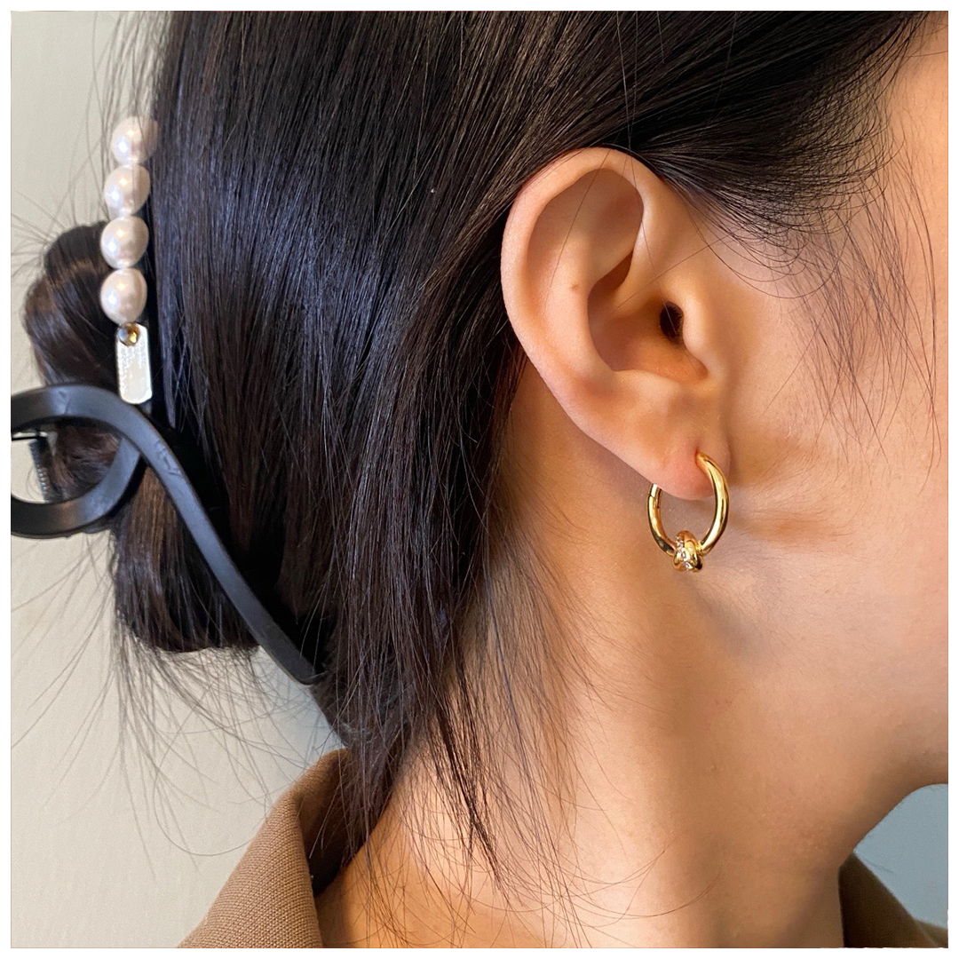 Designer Earrings Designer Earrings Women Knot Pave Earring Hoop Circle Earrings Luxury Jewlery Designer for Women Elegant Sparkling Timeless Premium 