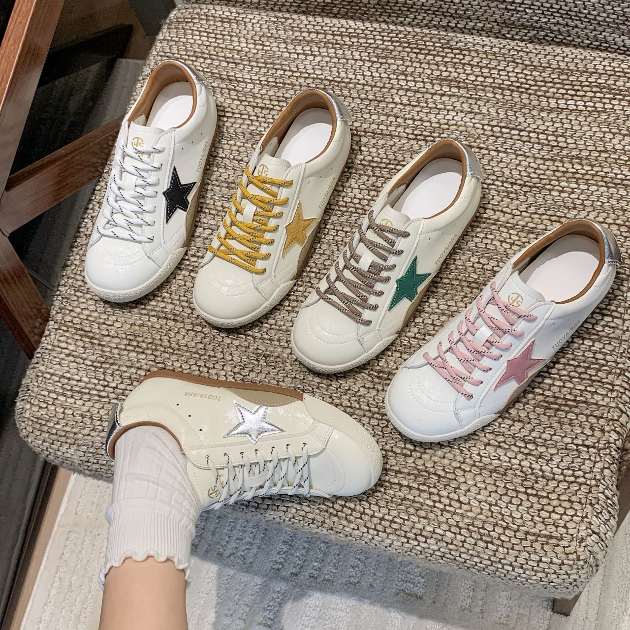 Hot selling retro star patch women's sports shoes retro white leather low top casual shoes breathable daily walking training shoes free shipping