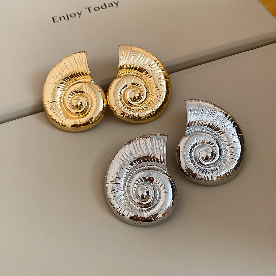 European American cross-border popular conch metal niche style, unique and exaggerated fashion earrings, versatile ear accessories wholesale - view 8