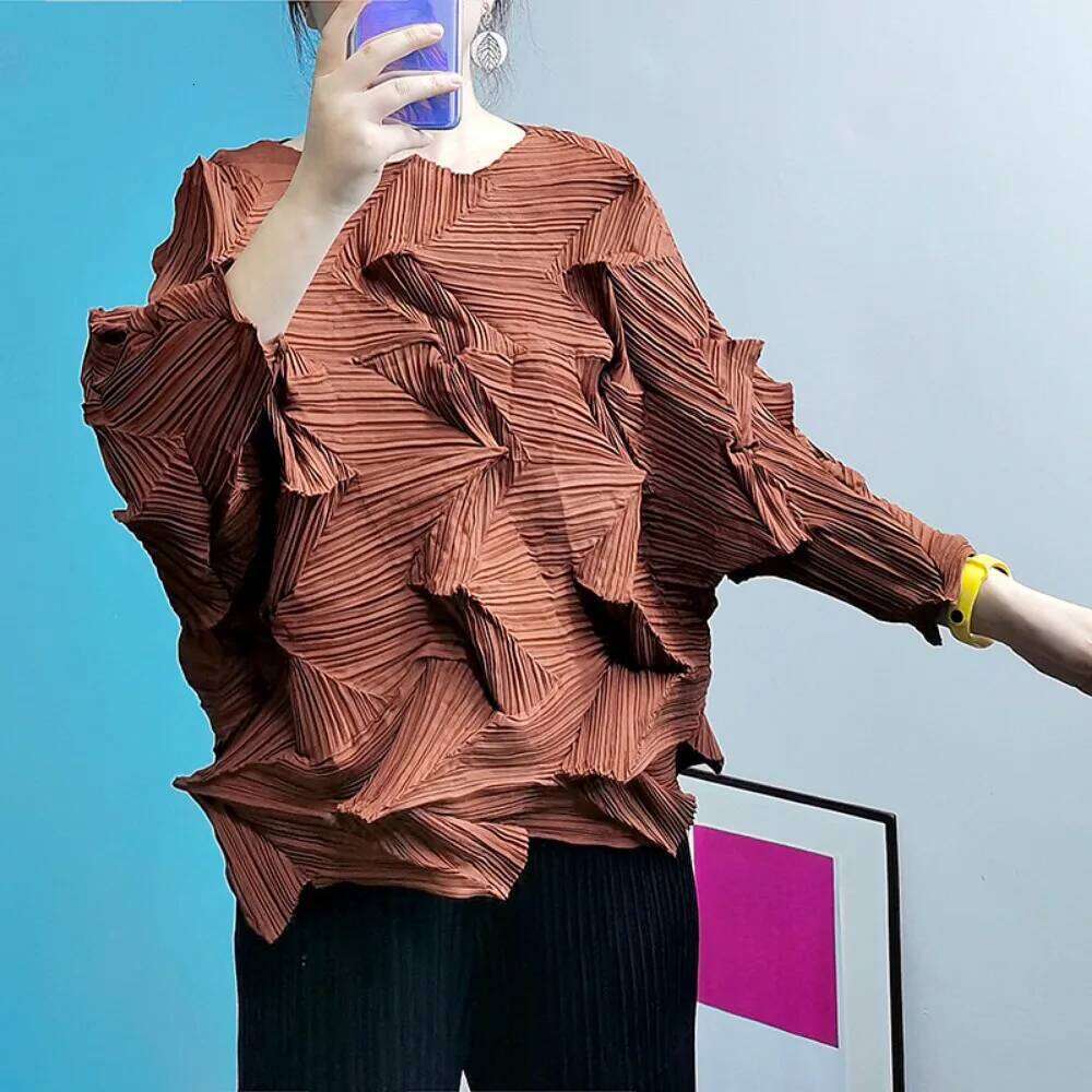 Miyake Pleated Casual Fold Top Summer New Round Neck T shirt Irregular Large Size Loose Women s Pleat Clothing MAKOUFEI