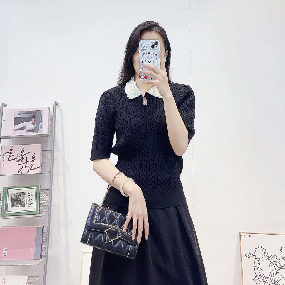 2026 Spring New Designer French Light k30 Luxury Style Knitted Women's Sweater Sweet Pearl Doll Neck Short Sleeve Top