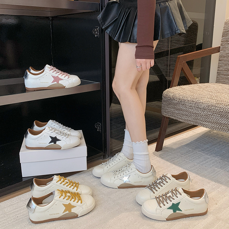 Hot selling retro star patch women's sports shoes retro white leather low top casual shoes breathable daily walking training shoes free shipping