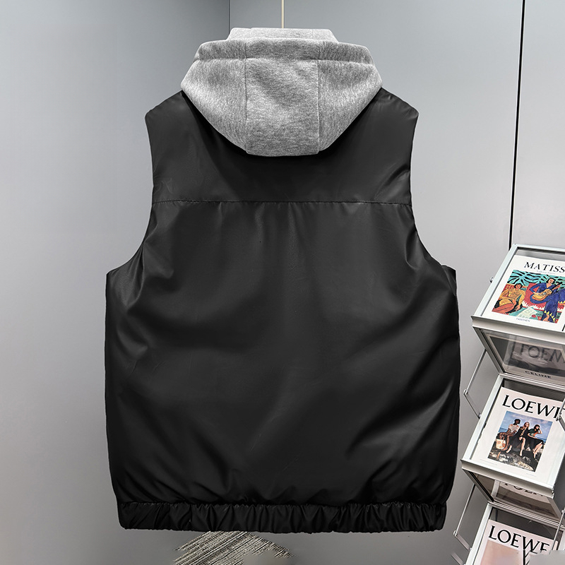 2026 New Design Men's Luxury Warmth-resistant Coat With Outdoor Hoodie Fashionable Trendy Outdoor Vests, Fashionable Casual Washed Clothes