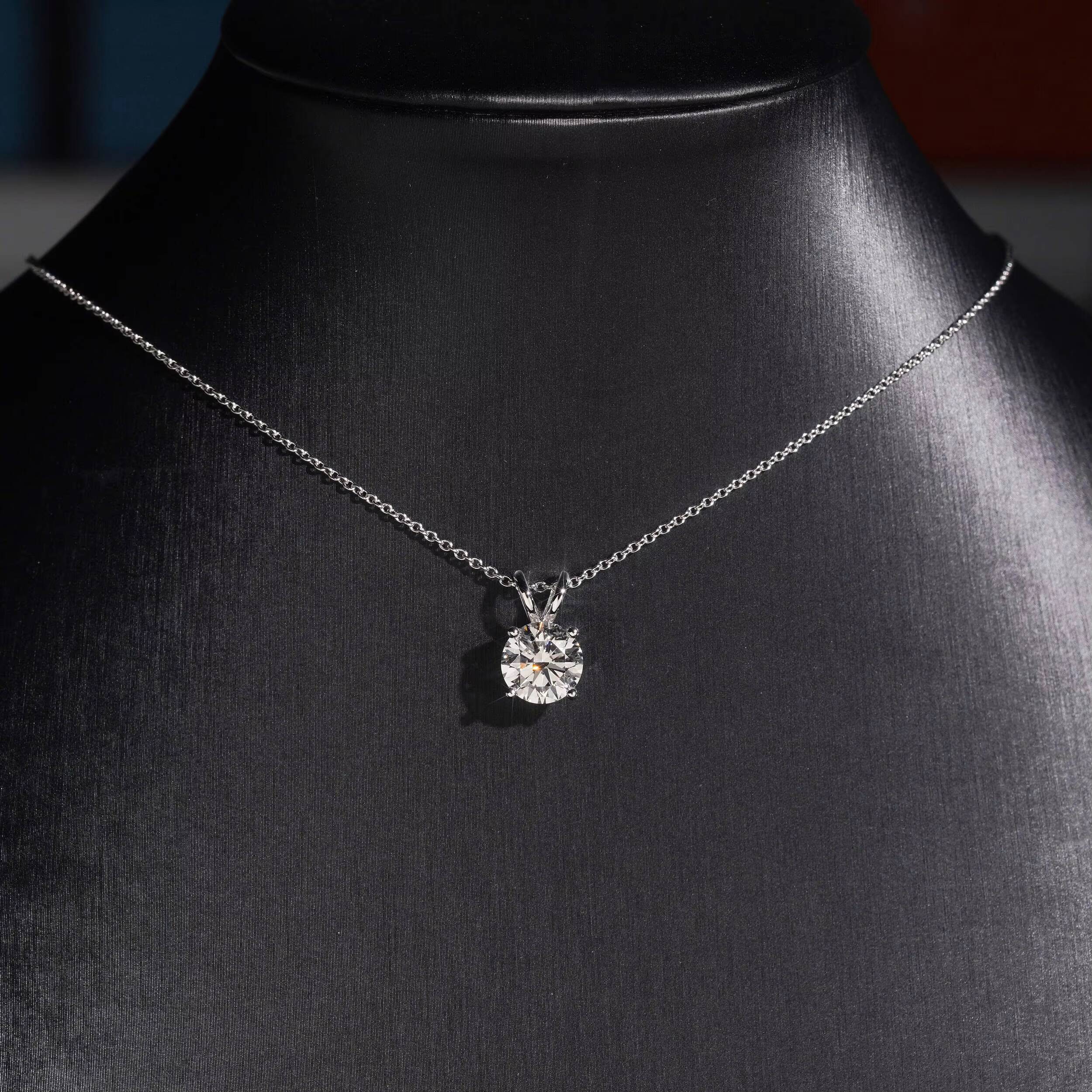 IGI Certificated 14K White Gold DEF Color VVS1 Oval Cut 3CT Lab Grown Diamond Solitaire Necklace