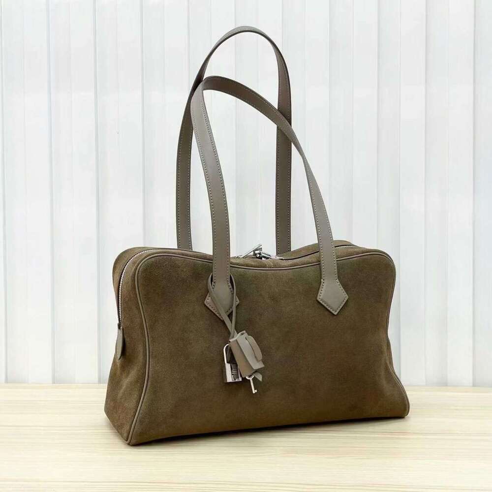 2026 New Genuine Leather Bowling Bag Retro Frosted Cowhide Tote Bag Minimalist Hobo Bag Large Capacity Beach Commute Boston Bag For Women SENYY
