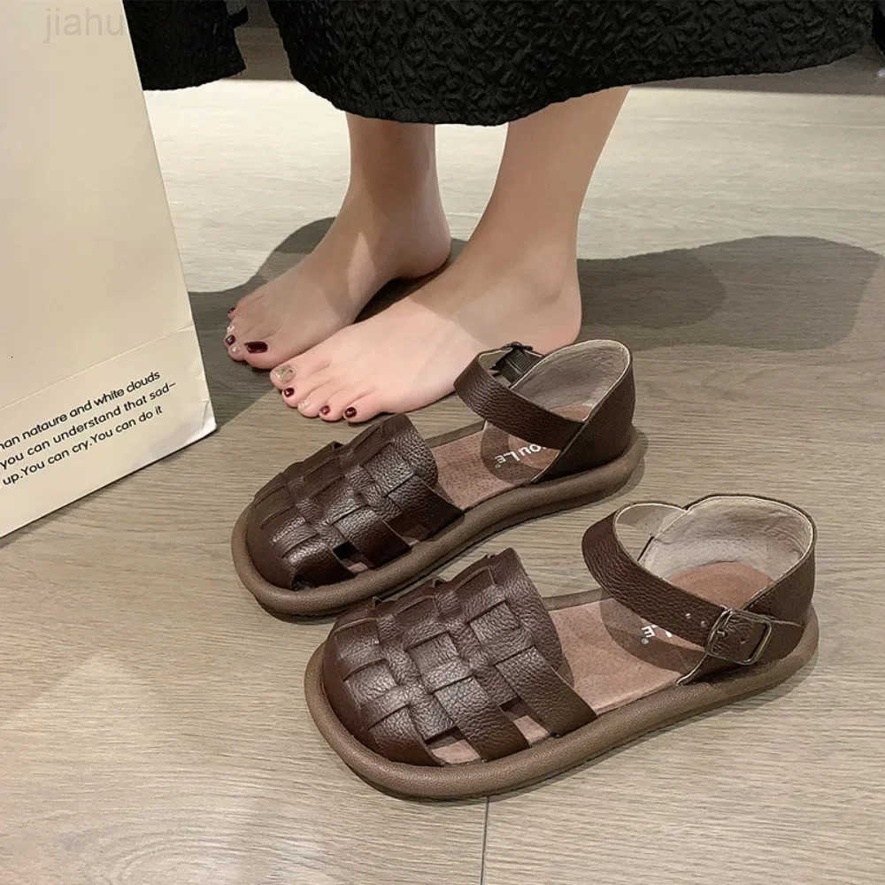 new Womens Summer Zapatillas De Mujer Shoes Square Toe Flat Sandals Leather Women Gladiator Sandals Slip on Ladies Beach Shoes H260413